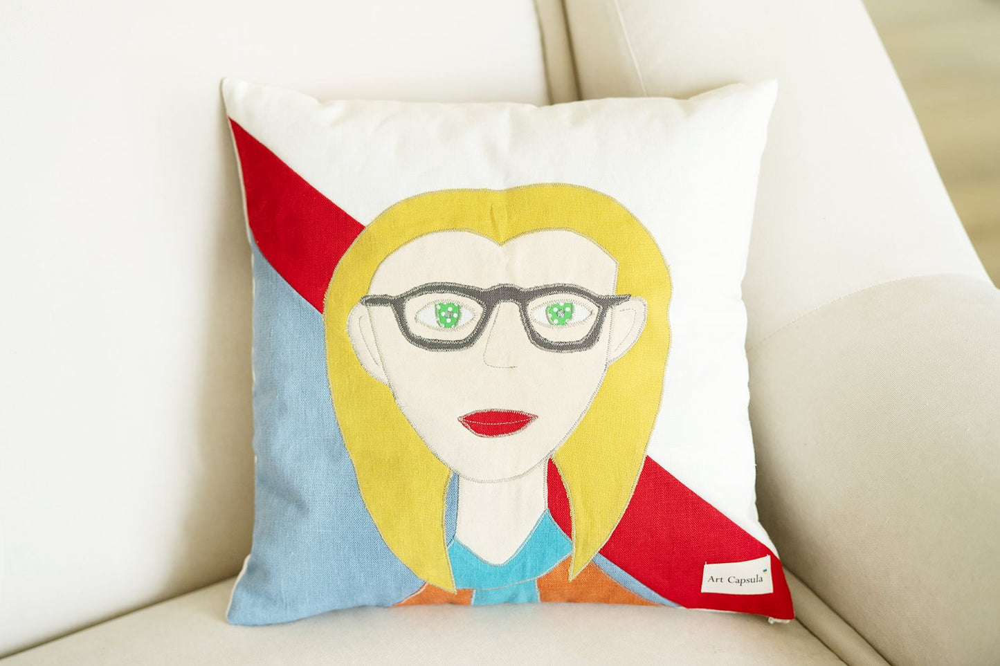 Personalized Handmade Patchwork Pillow: Transforming your child's drawing into a cozy work of art!